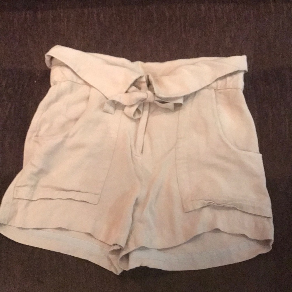 BCBGeneration size 8 shorts/FIT LIKE 6!!